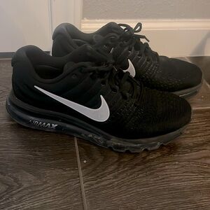 Nike AirMax Sneakers 2017